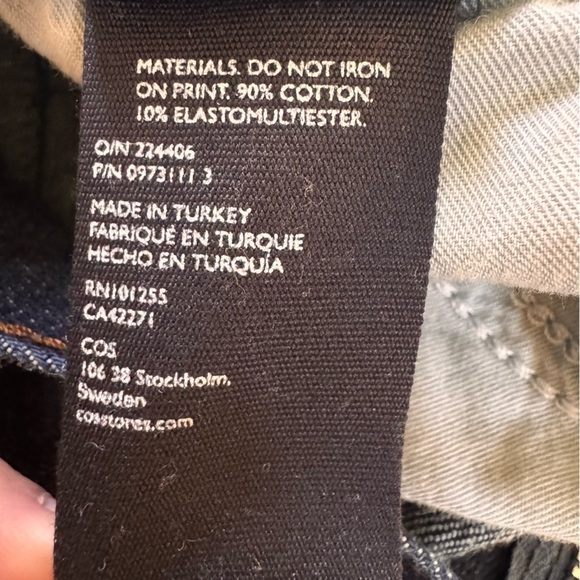 COS Relaxed Flare in Dark Indigo Wash Jeans Size 28 - Picture 10 of 10